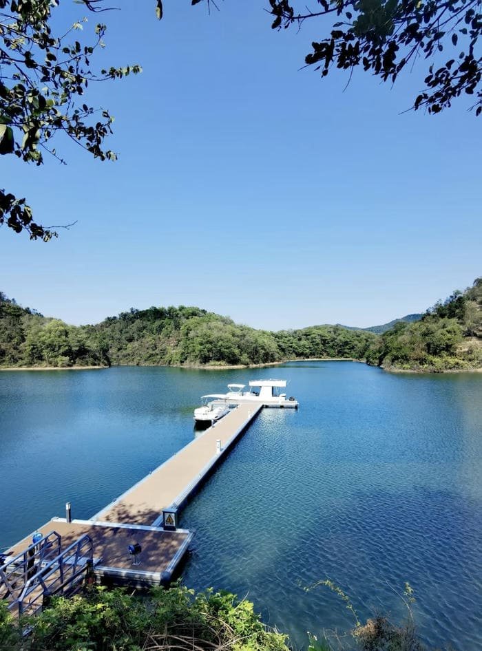 hồ nước phong vân phong thuỷ siêu hút