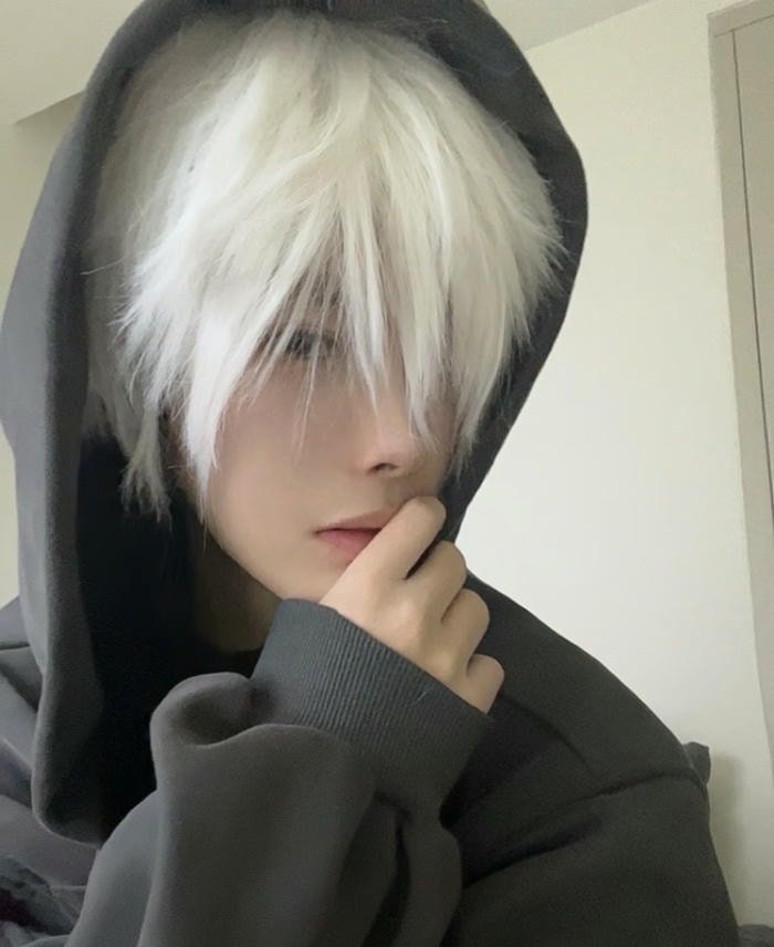 kiểu tóc trắng ấn tượng avatar nam tóc trắng