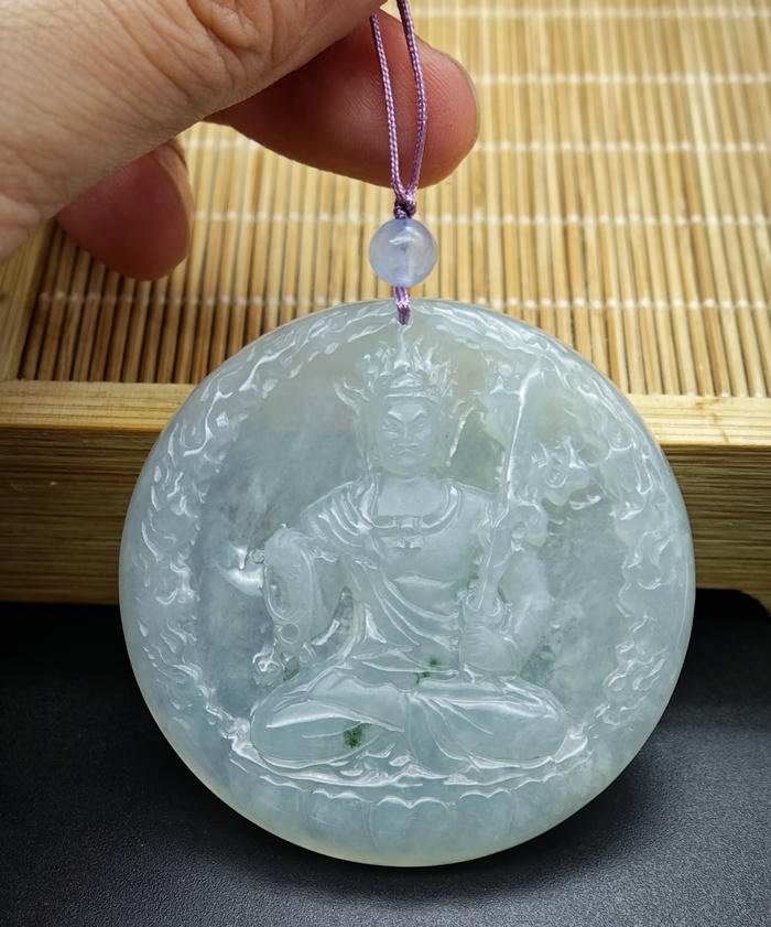 năng lượng phong thủy từ lục bảo