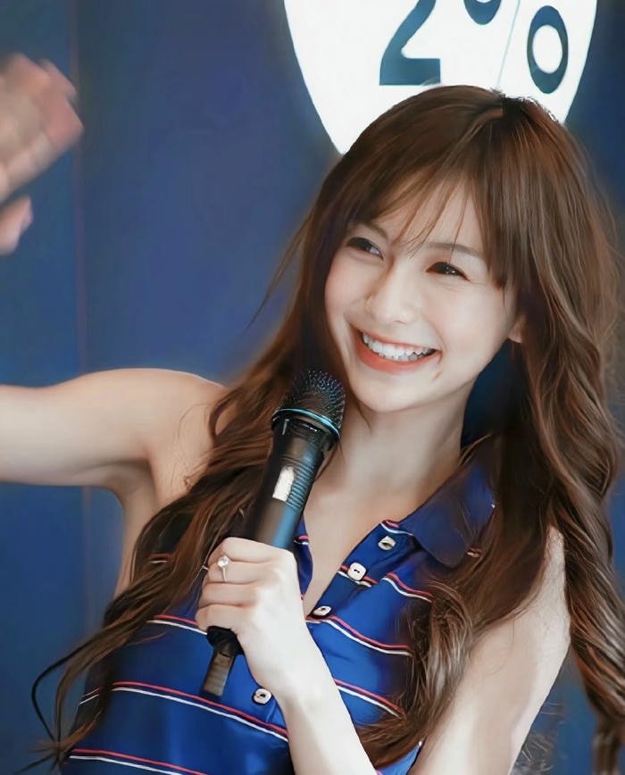 nét tinh nghịch avatar mặt cười cute