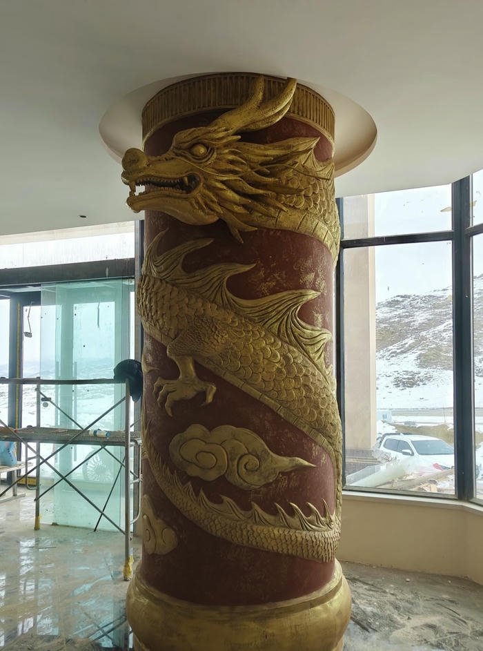 rồng trấn giữ tường phong thủy