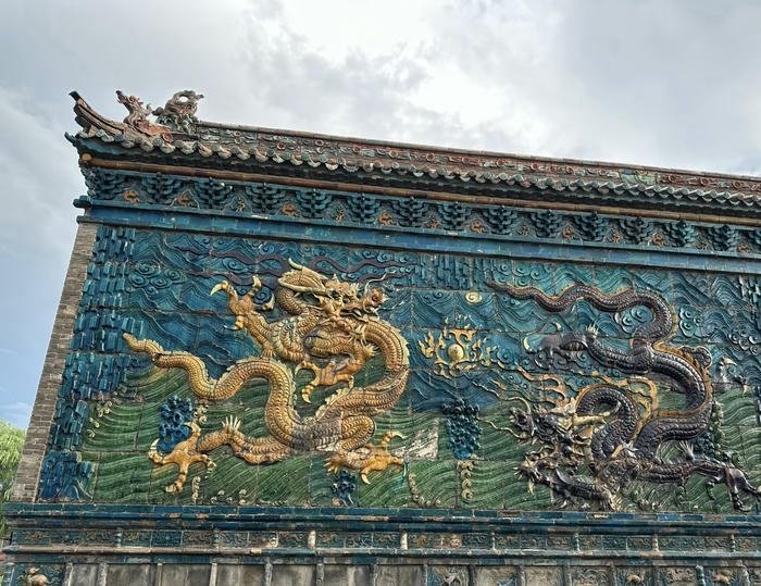 rồng tường mang may an khang