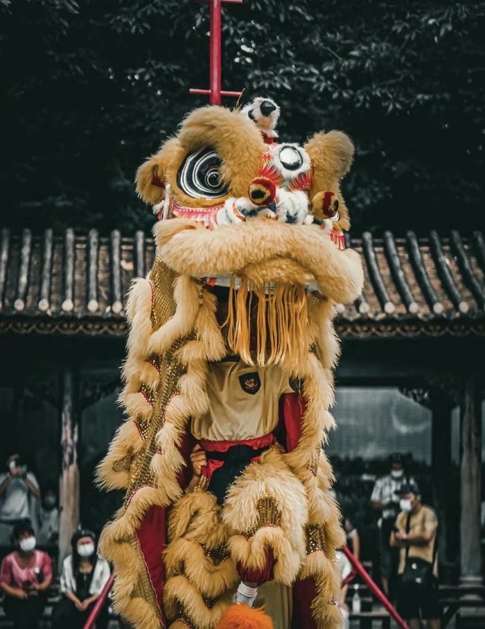 tượng lân bảo hộ xua điều xấu