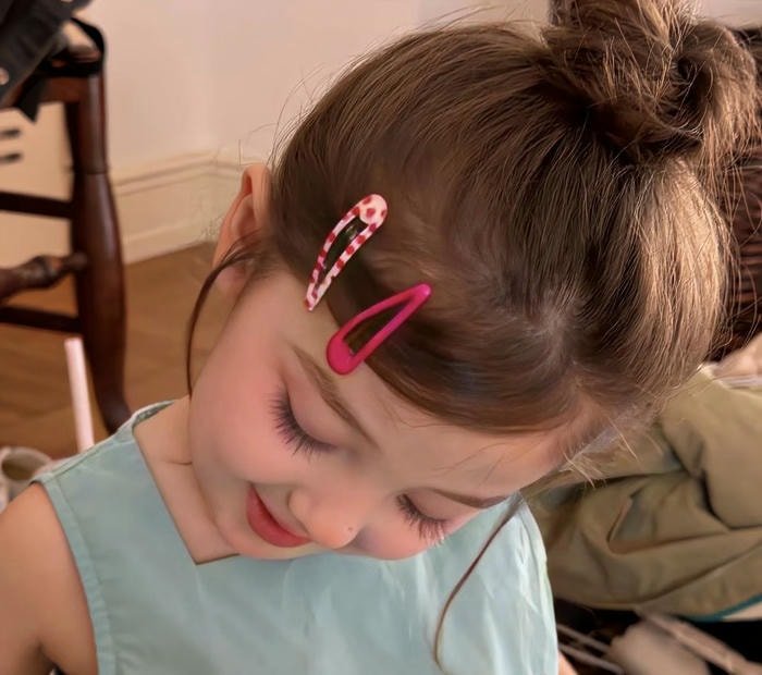 vẻ hồn nhiên avatar mặt cười cute